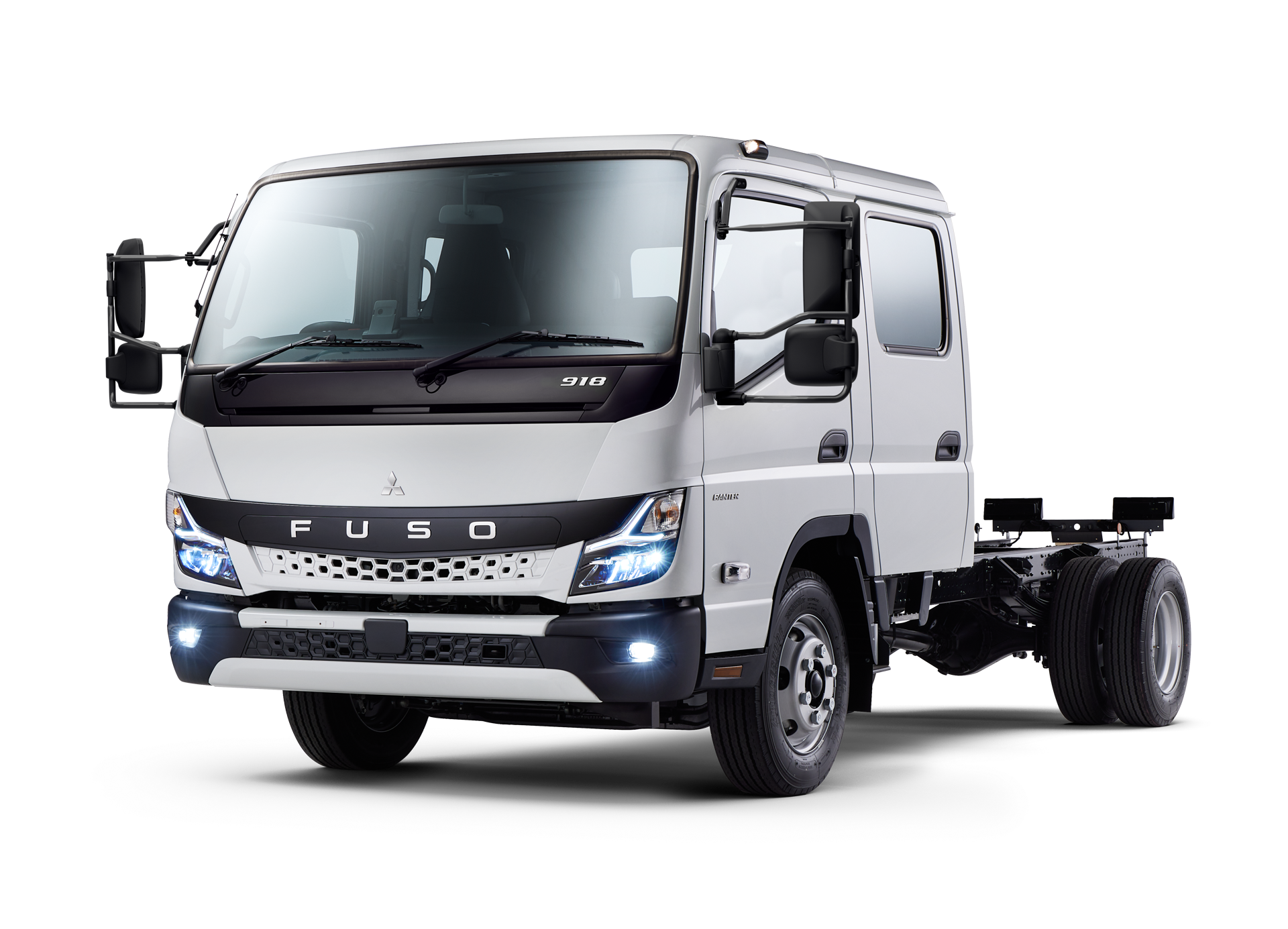 F10FE518 EURO 6 CANTER 918 Wide Crew Cab Front34LHS RGB FA.png