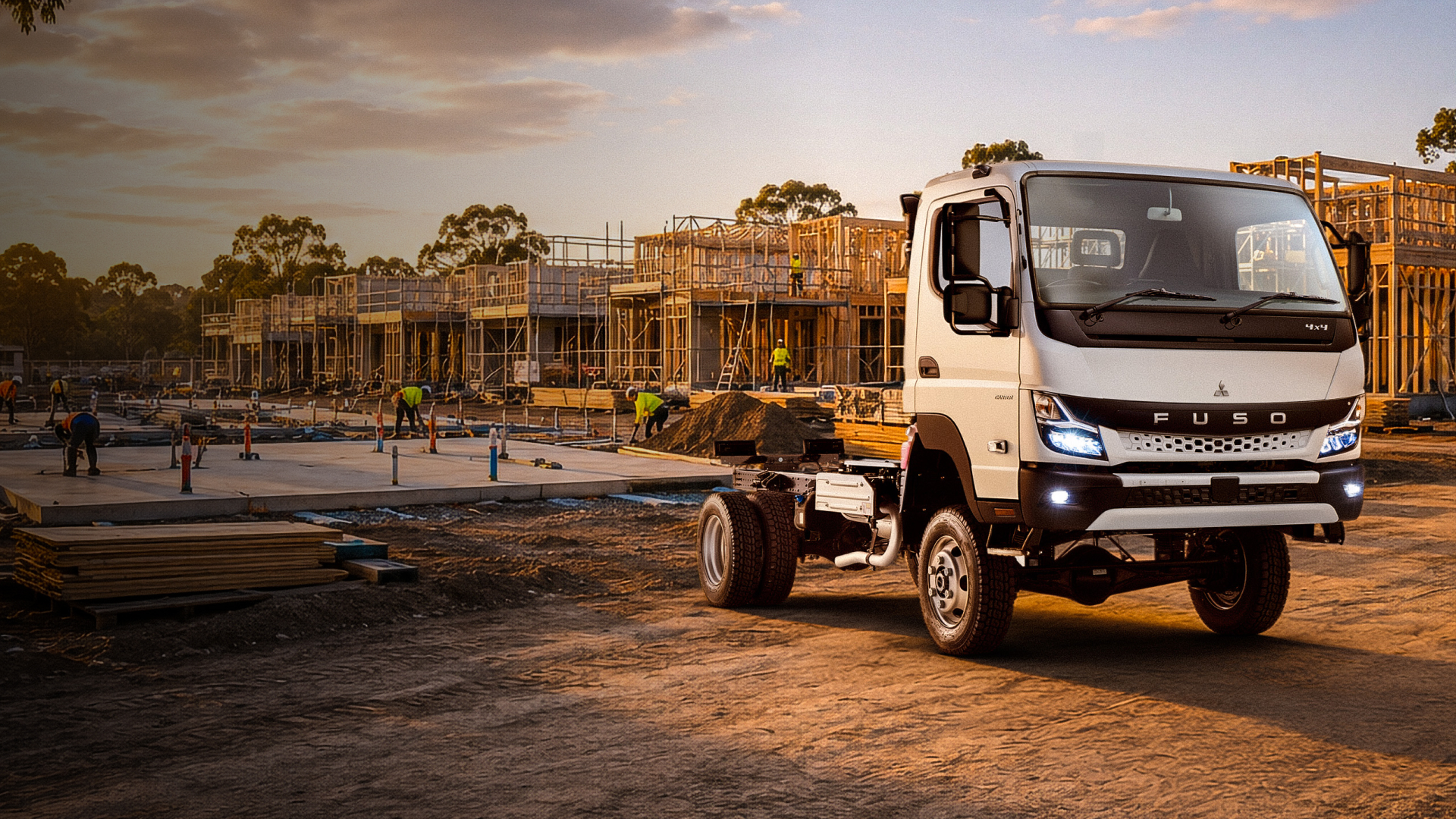 CANTER__4x4WideCab 1920x1080.jpg