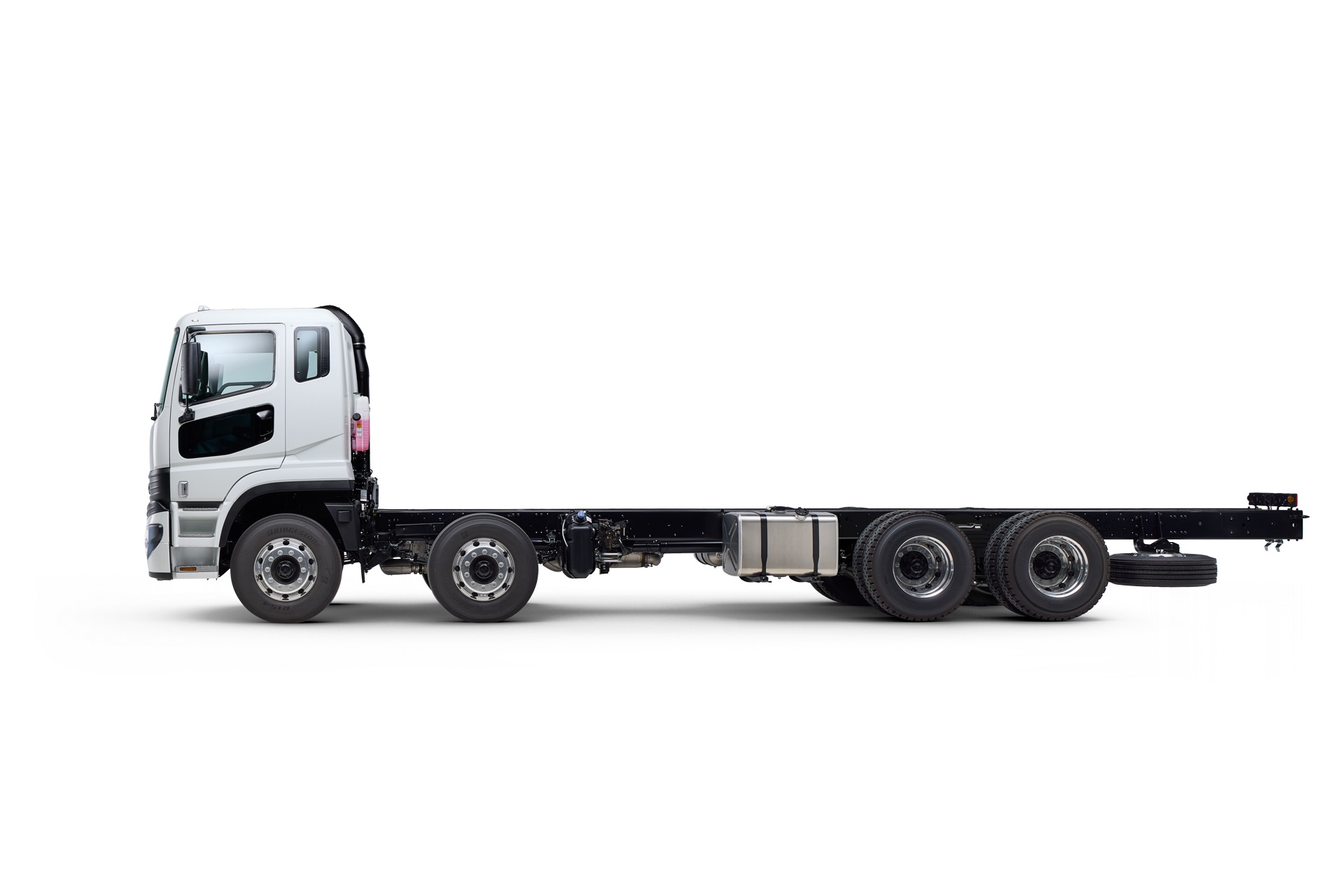 21FBC28D Shogun 400 8x4 Mechanical Suspension (MY24).jpeg