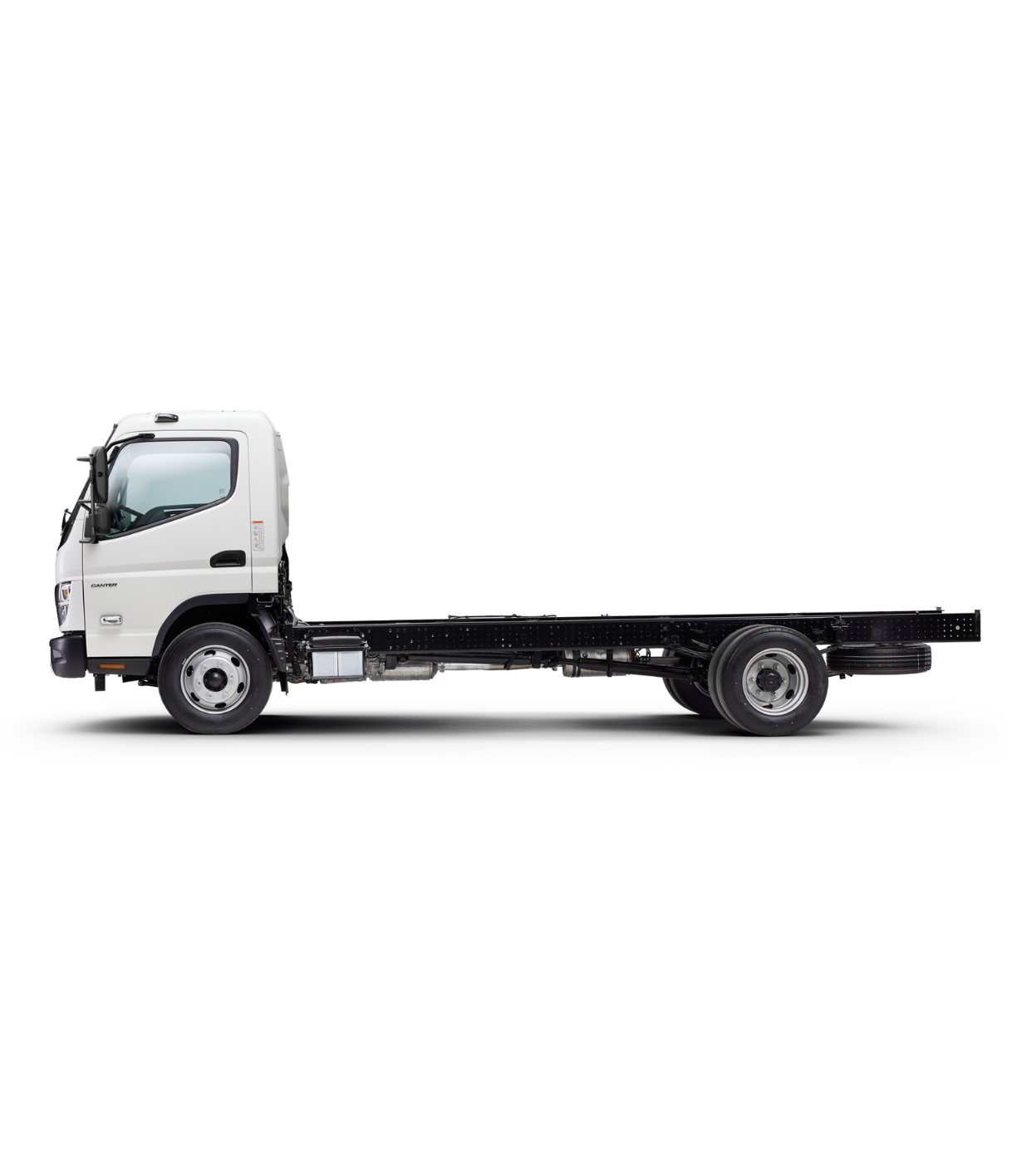 Canter 918 Wide Cab sideLHS 1230x1416.png