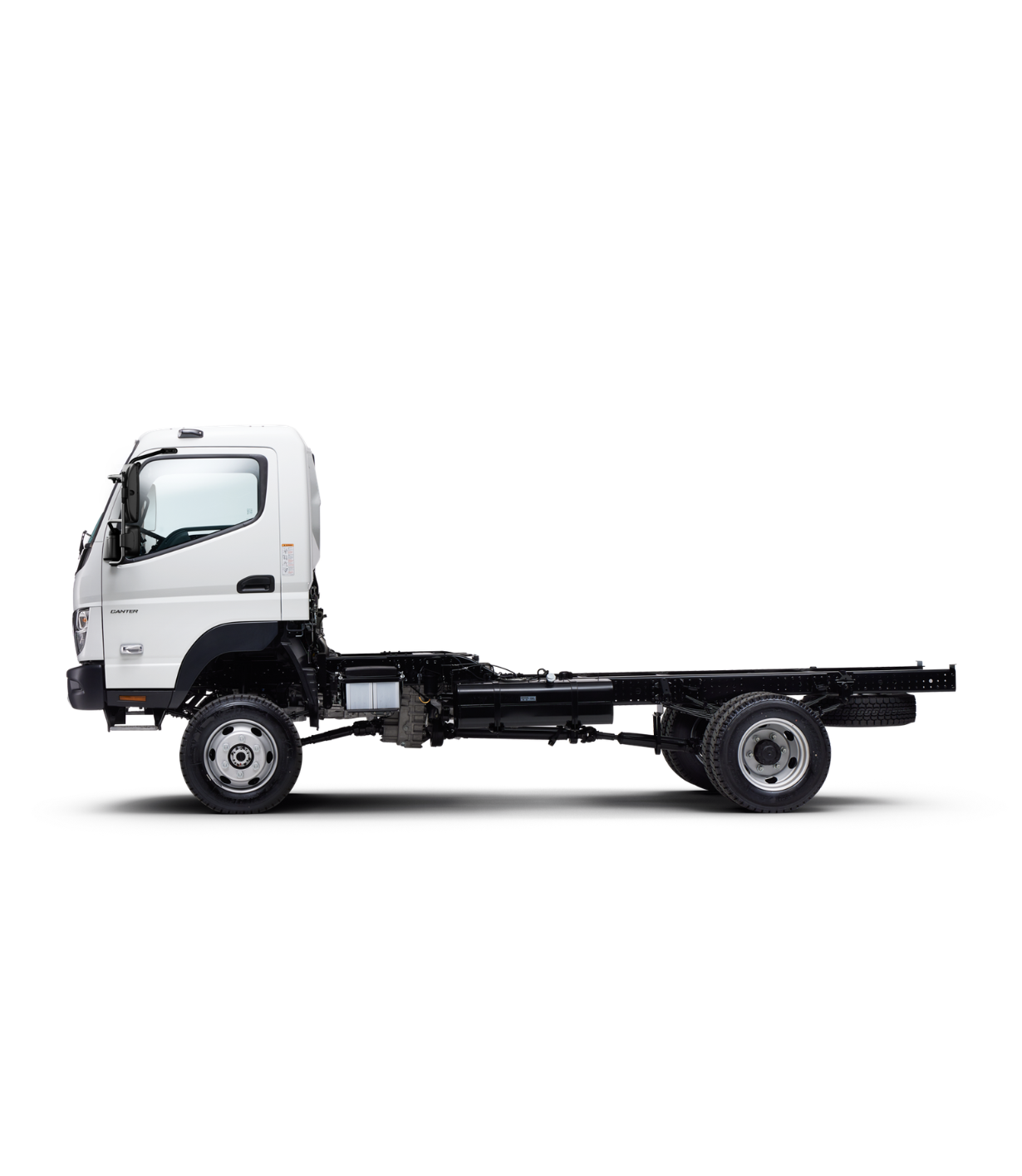 Canter 4x4 Wide Cab sideLHS 1230x1416.png