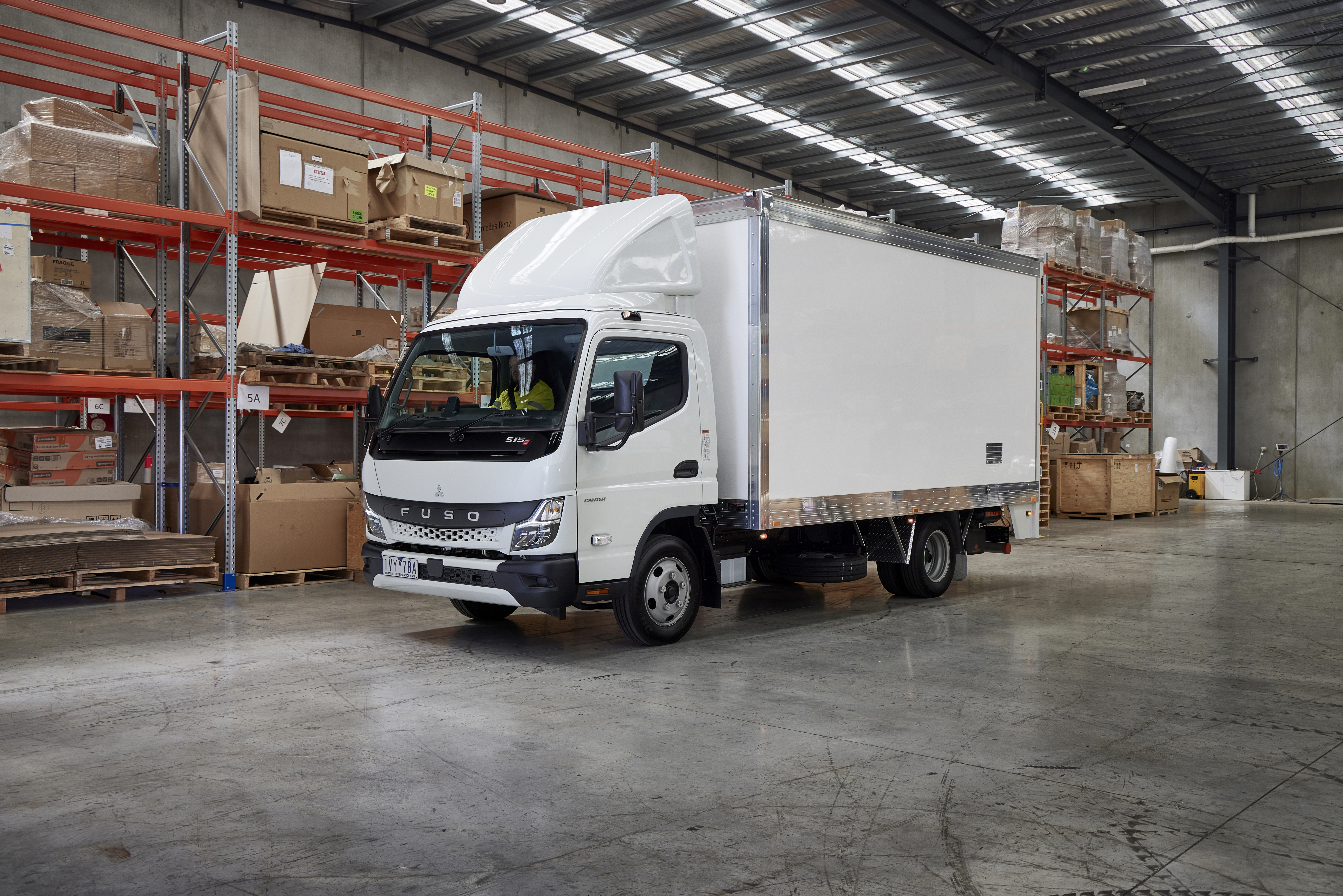 331D6E84 Canter 515 Wide Pantech 2.jpg