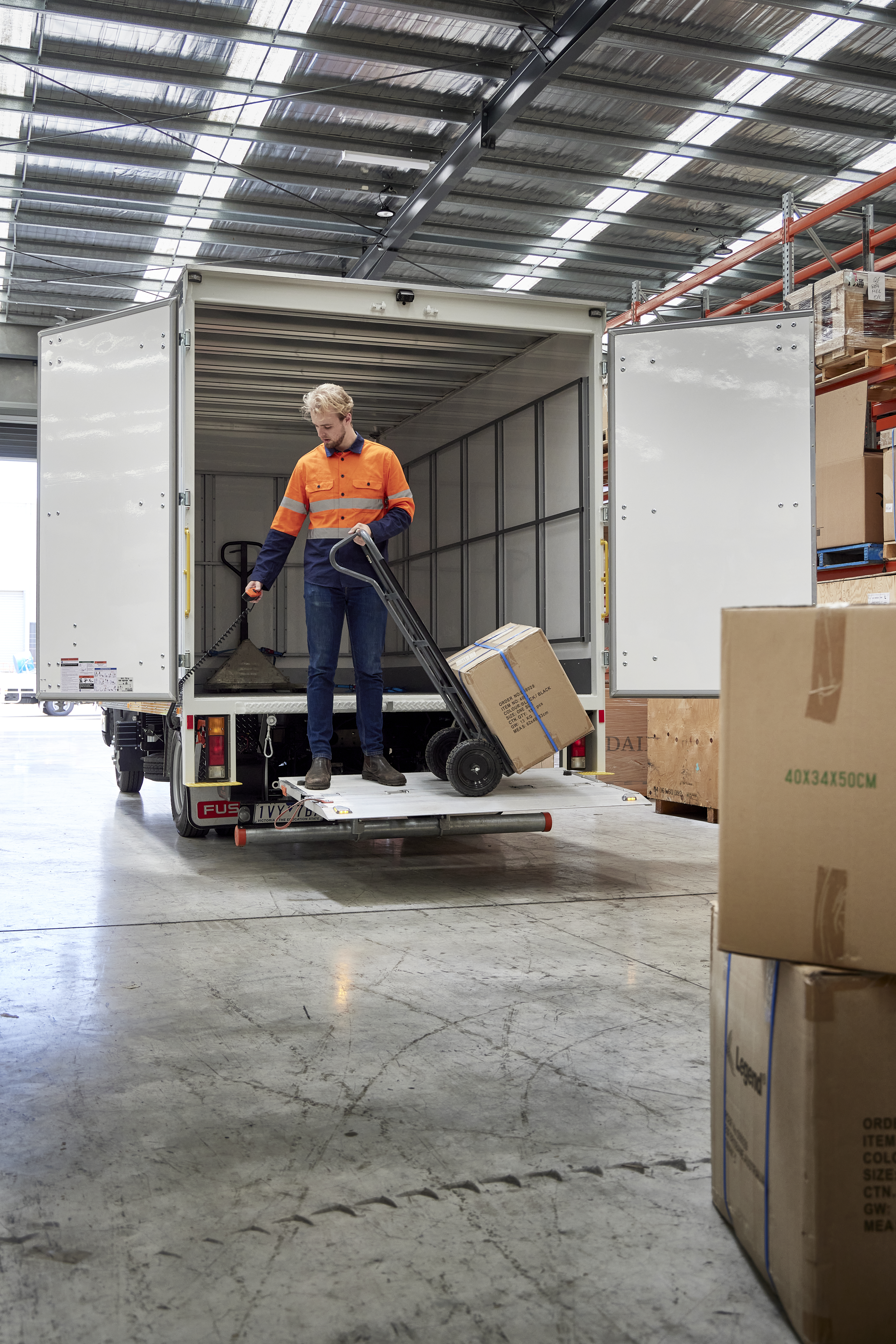 48908EB3 Canter 515 Wide Pantech 41.jpg