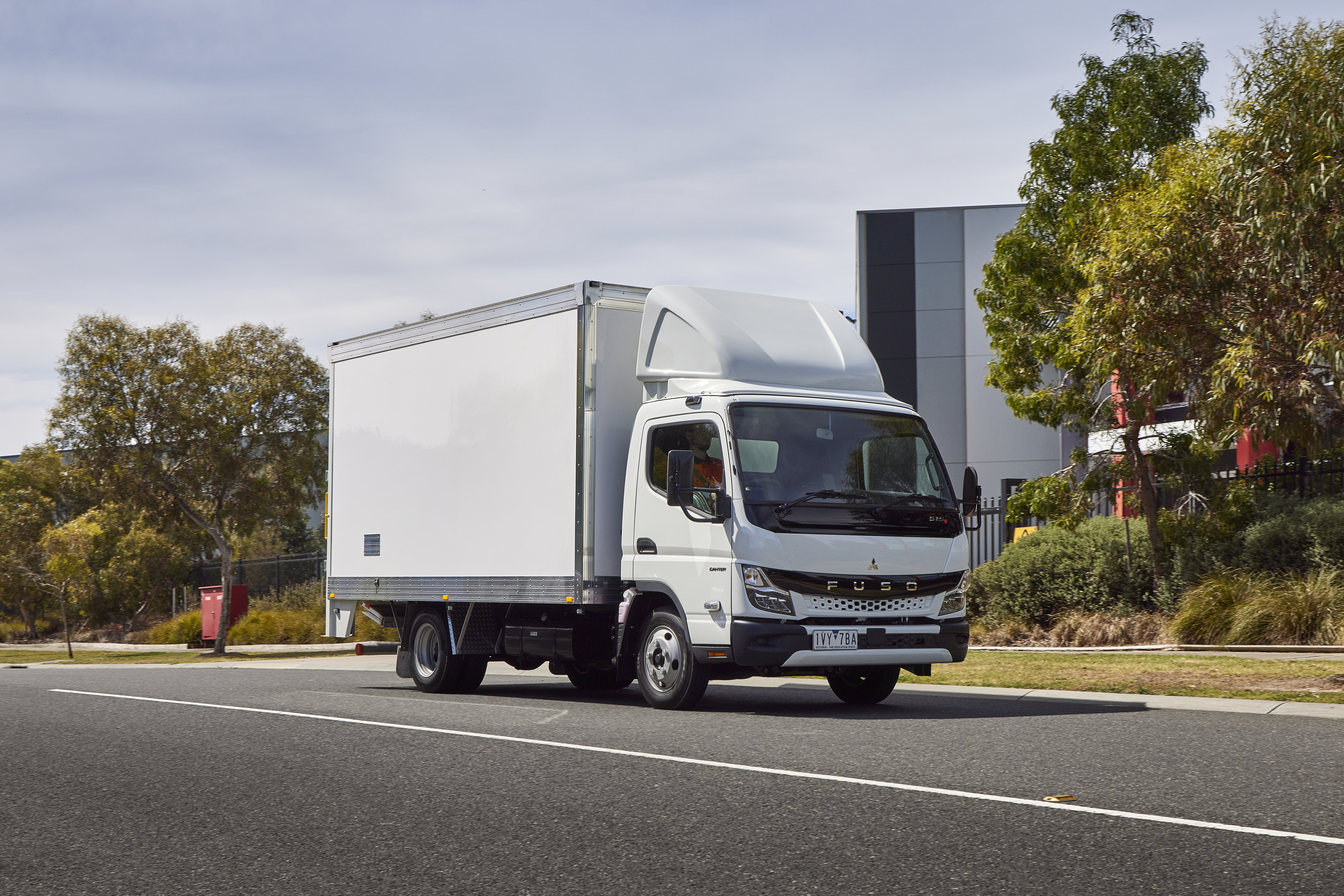 B2E0A466 Canter 515 Wide Pantech 1.jpg