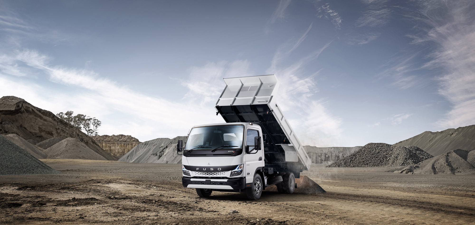 DAI0438 No Branding Fuso 815 Creative_Web Asset_2000x950.jpg